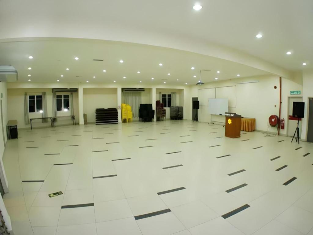 Cukai View Hotel Chukai Екстер'єр фото
